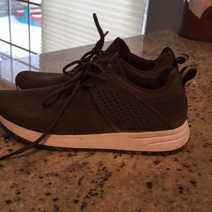 Champion shoes